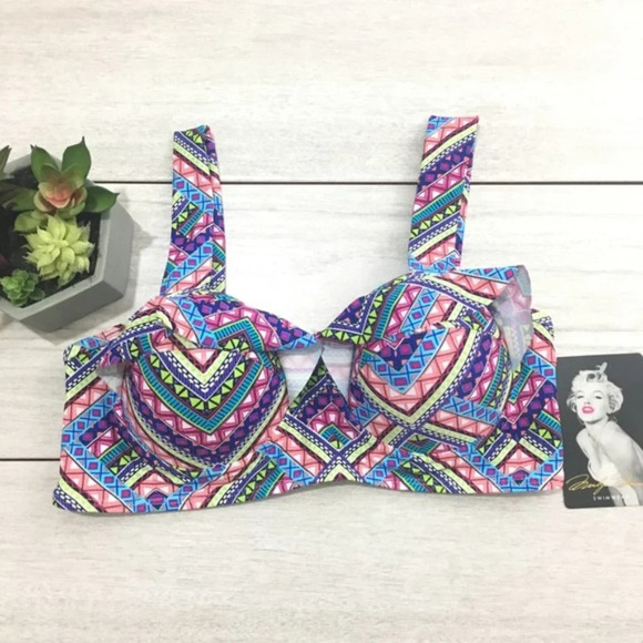 Marilyn Monroe Printed Bikini Set - NWT - Picture 6 of 8